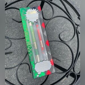 💄Revolution x Batman Harley Quinn and Poison Ivy Eyeliner Duo